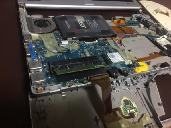 レッツノート(Lets Note)のメモリ増設 8GBから16GBへ~実践編~