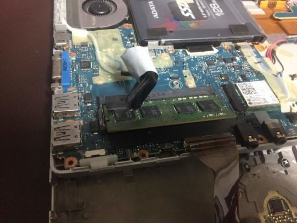 レッツノート(Lets Note)のメモリ増設 8GBから16GBへ~実践編~