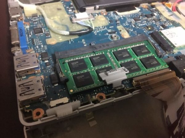 レッツノート(Lets Note)のメモリ増設 8GBから16GBへ~実践編~