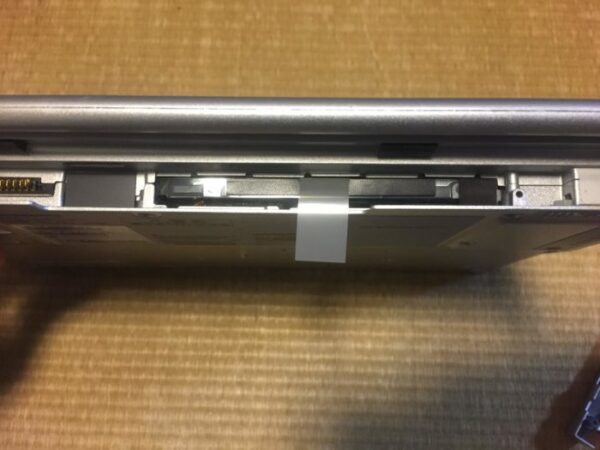 レッツノート（Lets Note）CF-NX3のバックライトが故障したので別筐体にHDDを入れ替えた話
