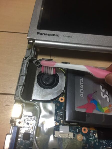 レッツノート(Lets note)CF-NX3が熱すぎるのでCPUクーラーを掃除した